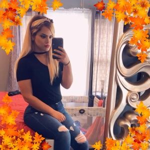 Meet your Posher, Ofelia